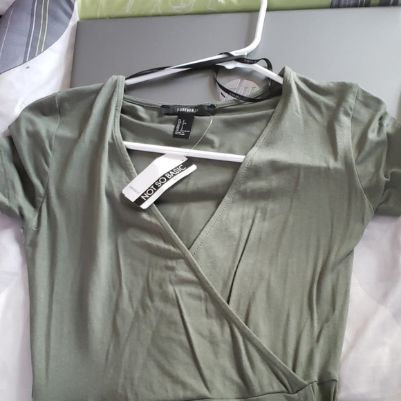 Dress - Picture 2 of 3